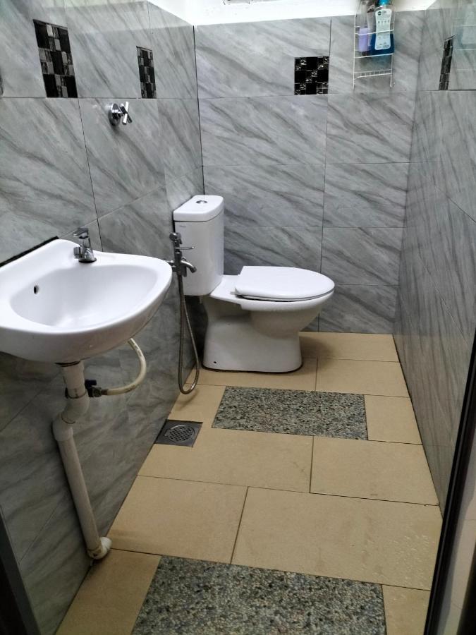 Che Na Homestay Pontian Pontian Kecil Eksteriør billede