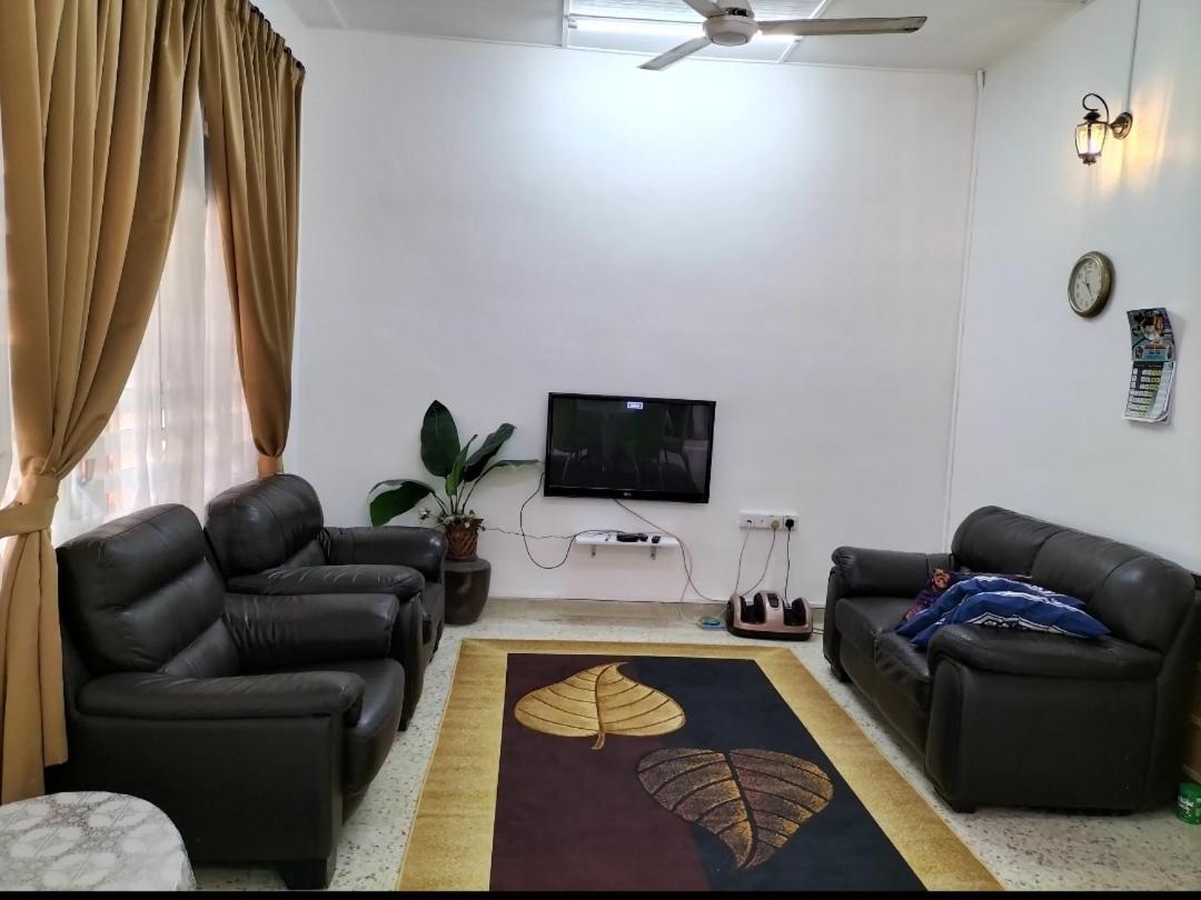 Che Na Homestay Pontian Pontian Kecil Eksteriør billede
